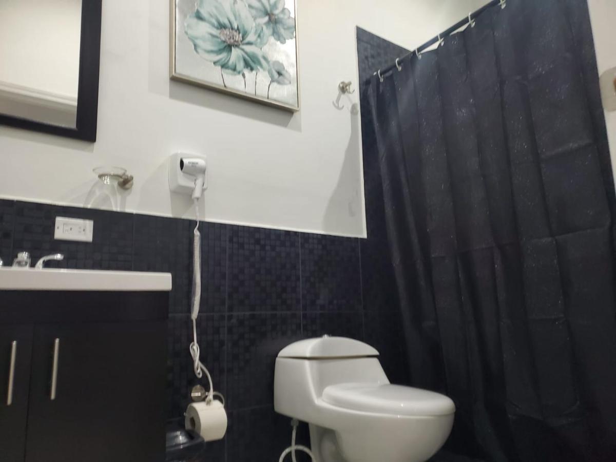 Suites Motel La Frontera Ciudad Juárez Esterno foto